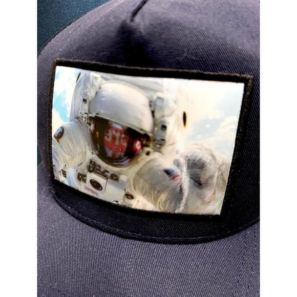 Supreme NASA Astronaut Hologram 5 Panel SnapBack FW16 Baseball Cap Hat - Picture 3 of 5